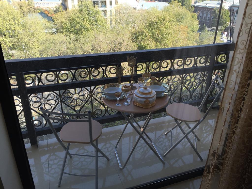 Versace Downtown Ереван Номер фото